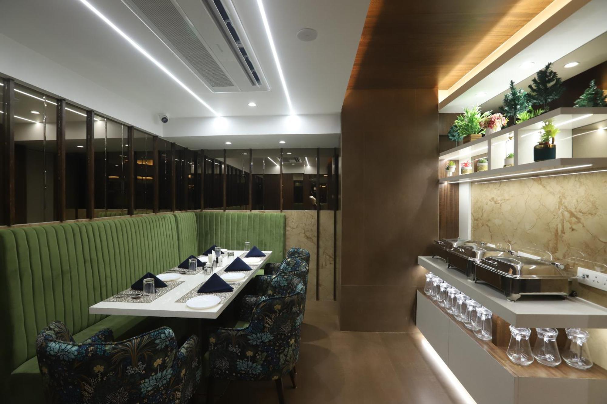 Hotel Auris & Banquets, Mumbai International Airport Экстерьер фото