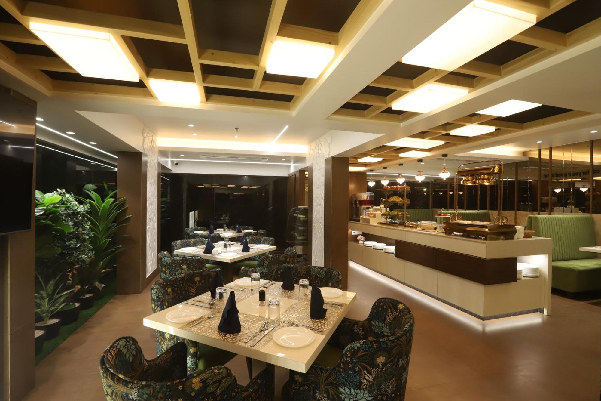 Hotel Auris & Banquets, Mumbai International Airport Экстерьер фото