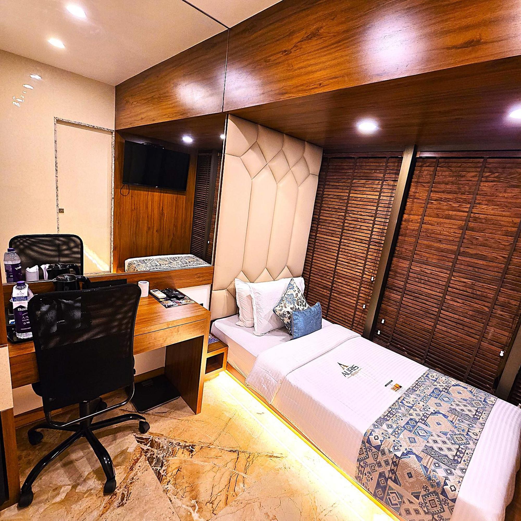 Hotel Auris & Banquets, Mumbai International Airport Экстерьер фото