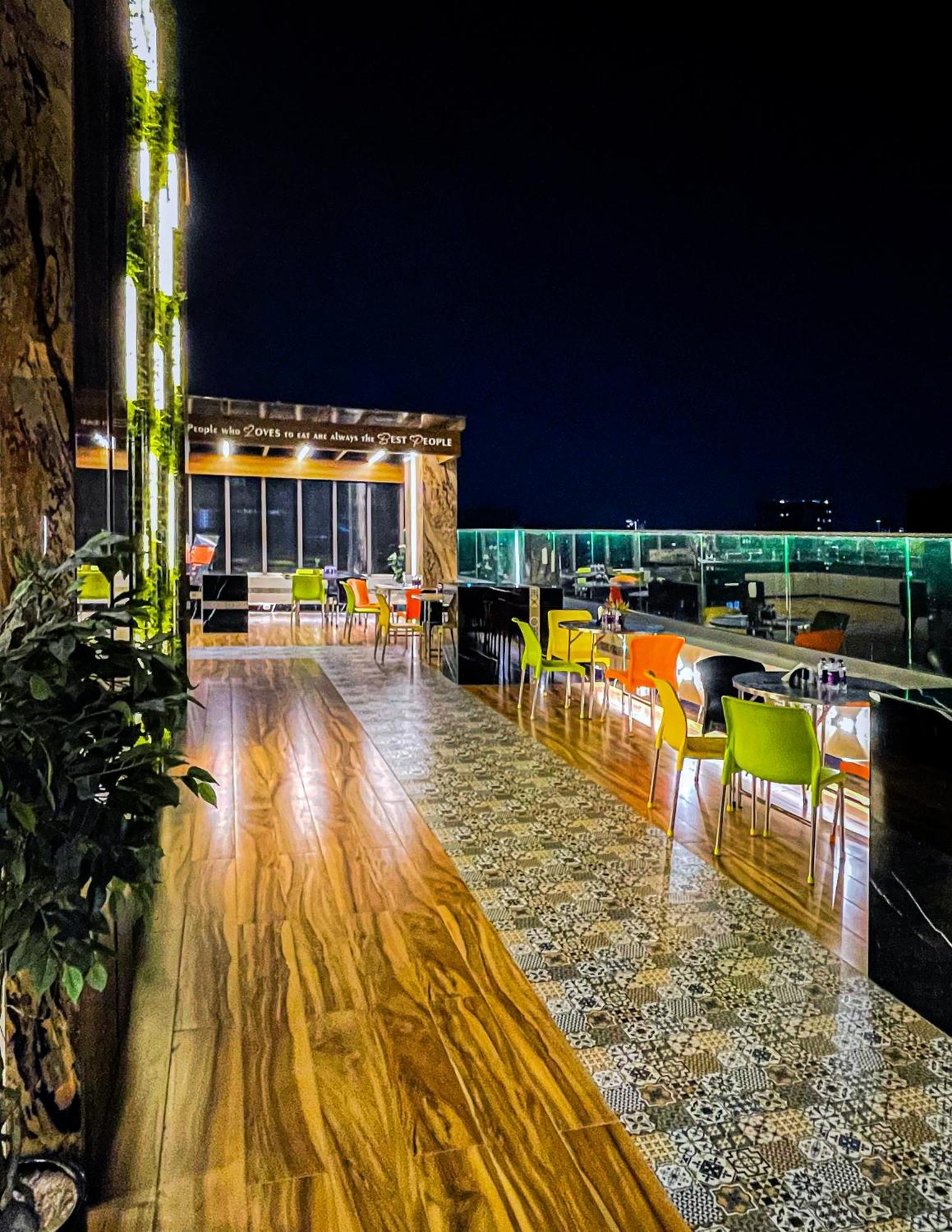 Hotel Auris & Banquets, Mumbai International Airport Экстерьер фото